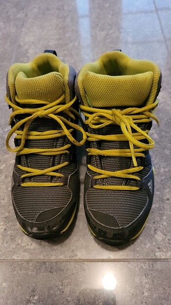 Adidas Traxion Çocuk Botu