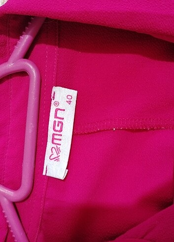 Omzu açık likralı gömlek - Görsel 6