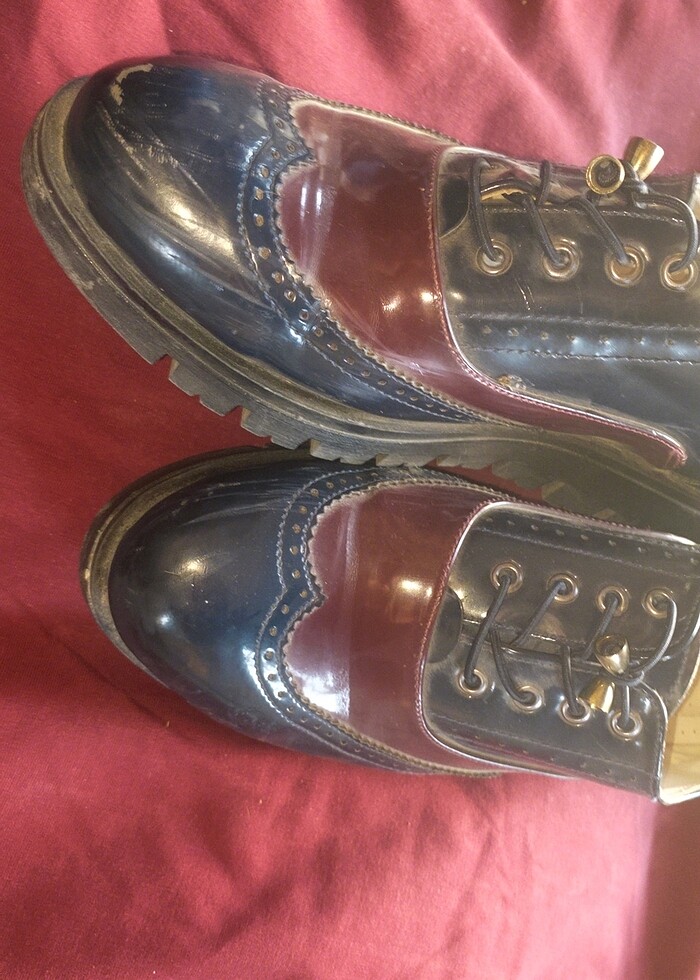 Oxford tarzı gotik ayakkabı - Görsel 3