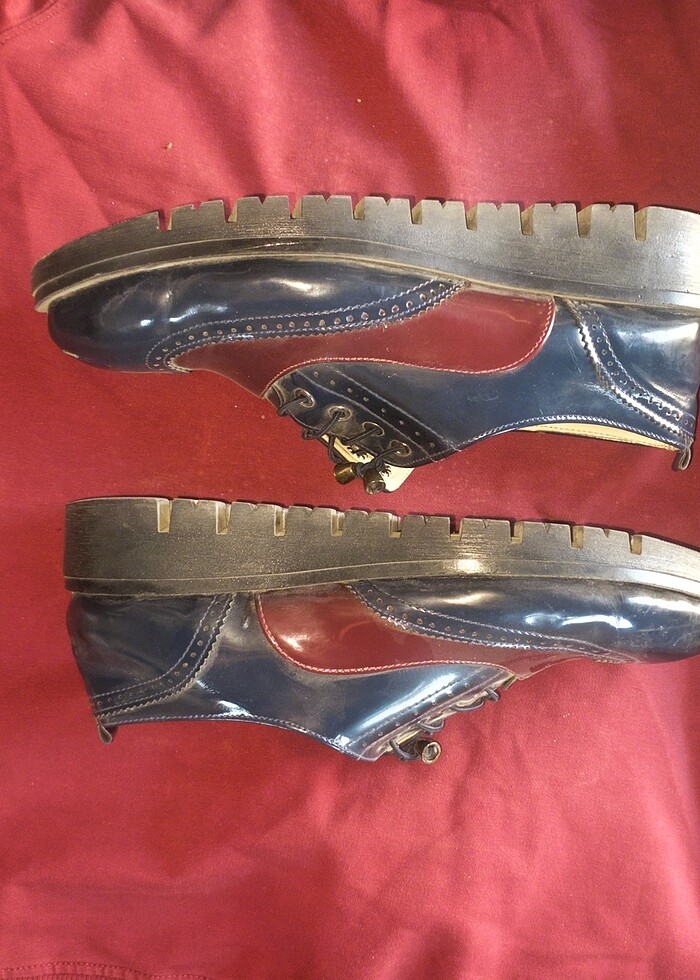 Oxford tarzı gotik ayakkabı - Görsel 4