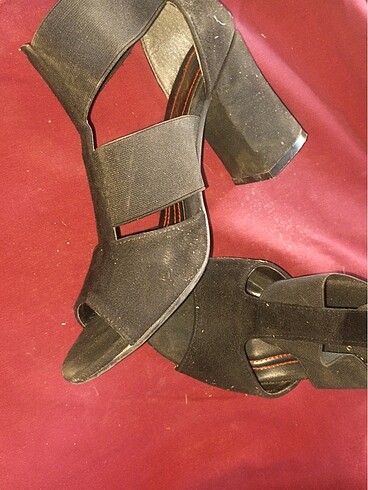 Lastikli topuklu ayakkabı - Görsel 5