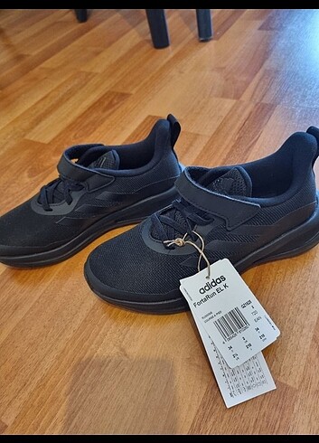 34 Beden Adidas spor ayakkabı