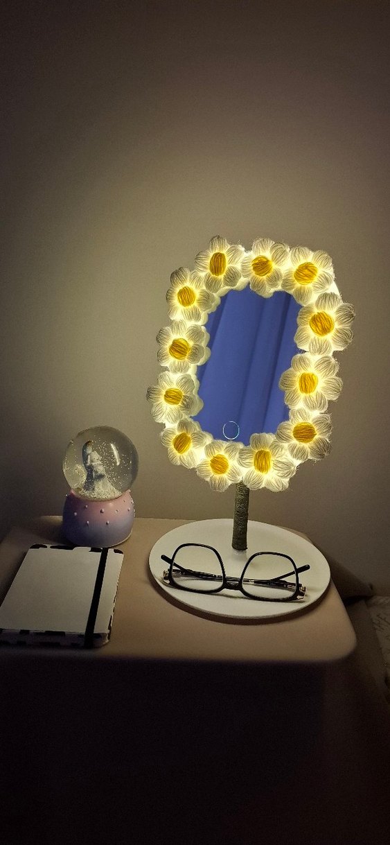 Beyaz Papatya Çiçekli Masa Aynası - Görsel 3