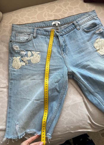 Nakışlı gül Detaylı Mavi Midi Denim Şort ipekyol uzun - Görsel 6