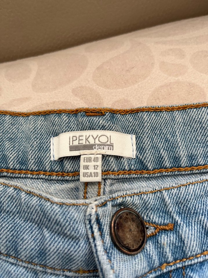 Nakışlı gül Detaylı Mavi Midi Denim Şort ipekyol uzun - Görsel 2