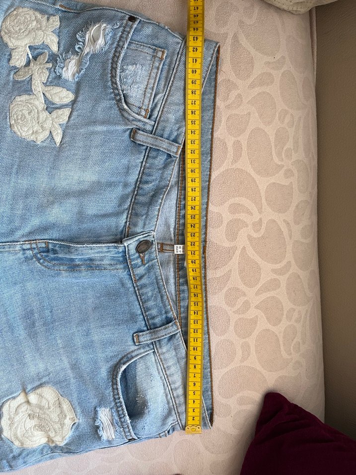 Nakışlı gül Detaylı Mavi Midi Denim Şort ipekyol uzun - Görsel 5