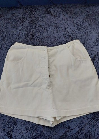 Zara Düğmeli Beyaz Kot Mini Şort Etek