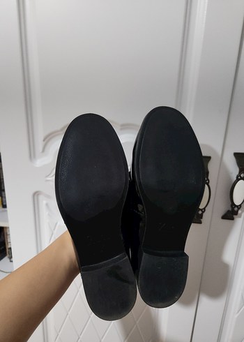 Parlak Siyah Tokalı Kadın Klasik Ayakkabı - Görsel 6