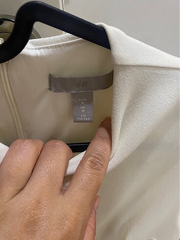 m Beden beyaz Renk H&M Elbise