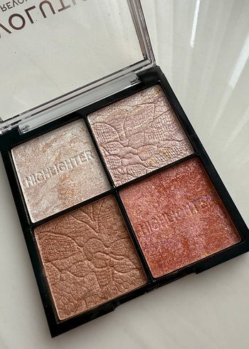 Revolution Yüz Paleti - Görsel 2