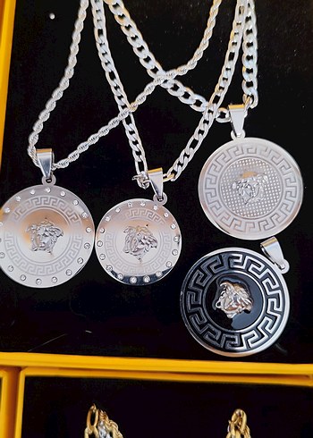 Versace Gümüş Renkli Zincir Detaylı Uzun unisex Kolye