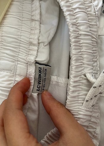 Erkek Beyaz Pamuklu Rahat Kesim Şort - Görsel 3