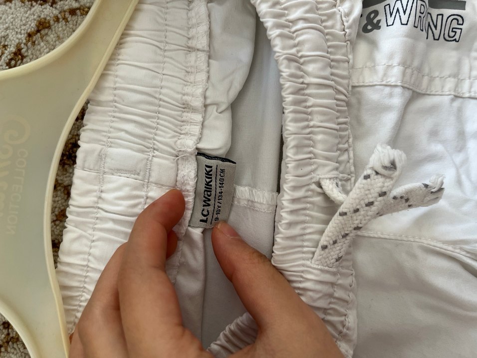 Erkek Beyaz Pamuklu Rahat Kesim Şort - Görsel 3