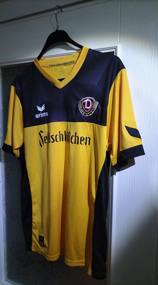 Dynamo Dresden 2017/2018 Ev Forması - Görsel 4