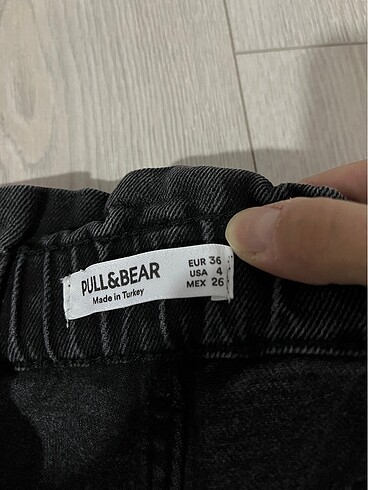 36 Beden pull&bear siyah pantolon