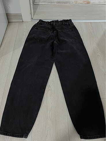 36 Beden siyah Renk pull&bear siyah pantolon