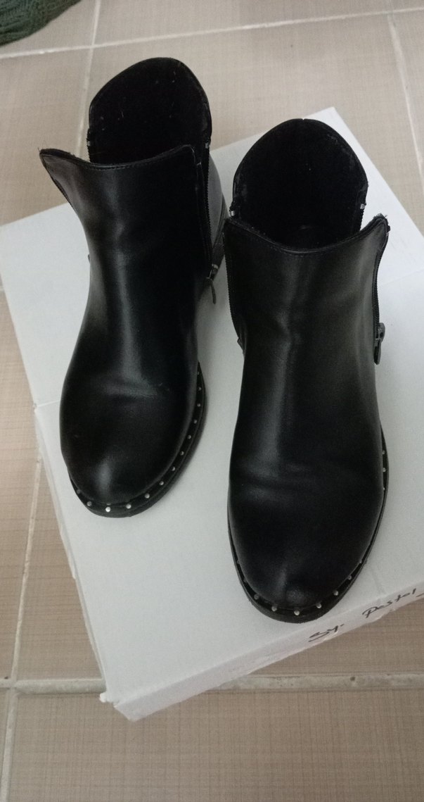 Siyah Deri Kadın Bot - Tokalı, Topuklu - Görsel 4