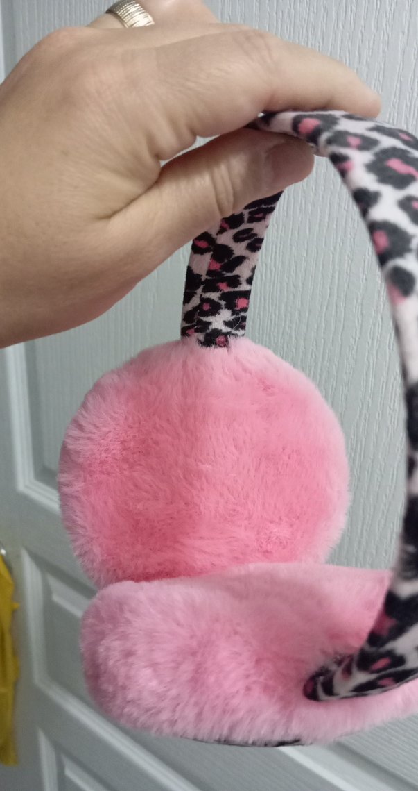 Leopar Desenli Pembe Kürklü Kulaklık - Görsel 3