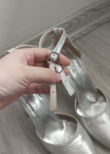 37 Beden Gümüş topuklu ayakkabı 