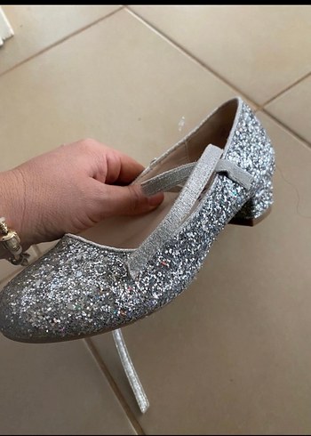 Gri Simli Kız Babet Ayakkabı sıfır ayarında - Görsel 2