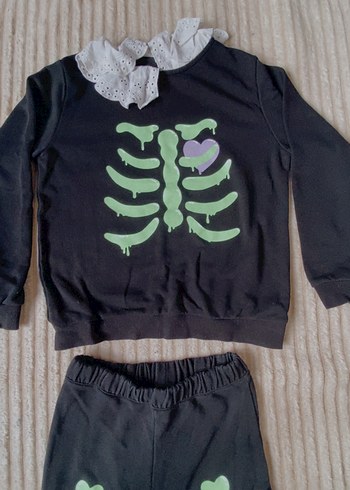 Siyah Kafatası Desenli Çocuk Takımı - Görsel 3