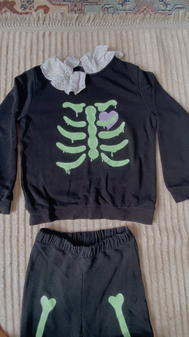 Siyah Kafatası Desenli Çocuk Takımı - Görsel 3