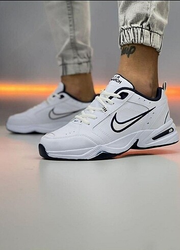 Nike Air Monarch Spor Ayakkabı 