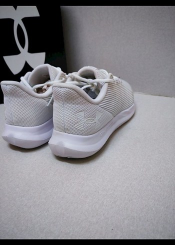 Beyaz Under Armour Erkek Koşu ve Antrenman Ayakkabısı - Görsel 3