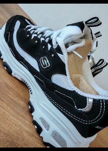 37 Beden beyaz Renk Skechers