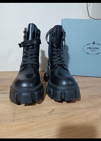 43 Beden Prada erkek bot 
