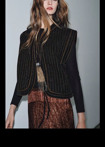 Nakışlı Siyah Kemerli Kolsuz Yelek - Görsel 2