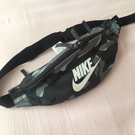 Nike bel çantası