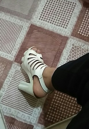 Diğer beyaz topuklu ayakkabi