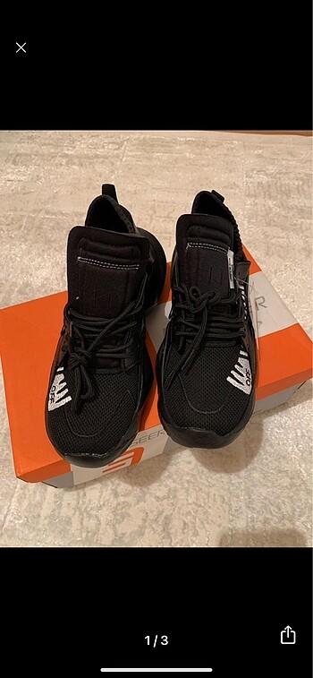 37 Beden Sneaker