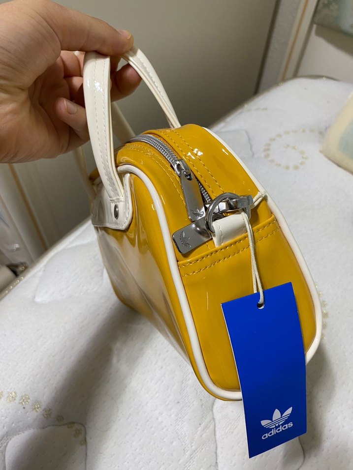 Sarı Parlak Adidas Spor Çanta - Görsel 2