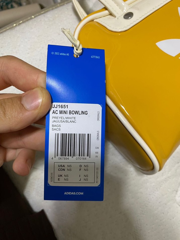 Sarı Parlak Adidas Spor Çanta - Görsel 3