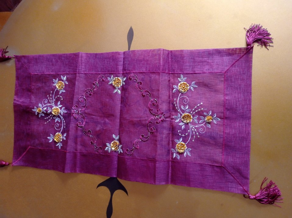 Bordo Organize 8 Parça Nakışlı Masa Örtüsü Seti - Görsel 2