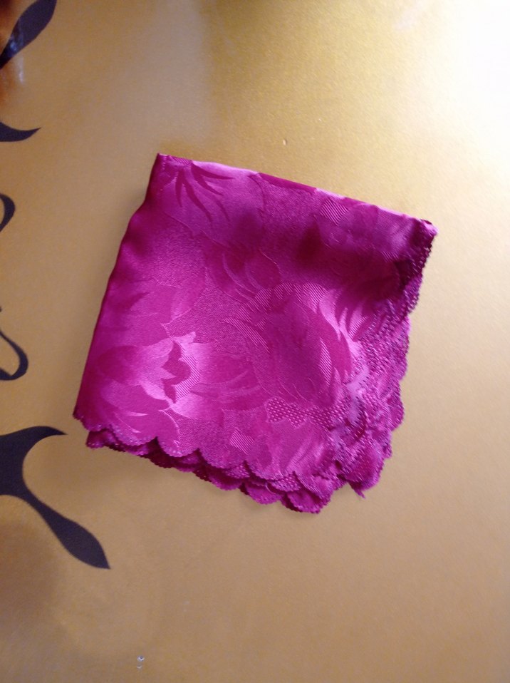 Takım altı adet dertsiz kumaş peçete, raf örtüsü - Görsel 2