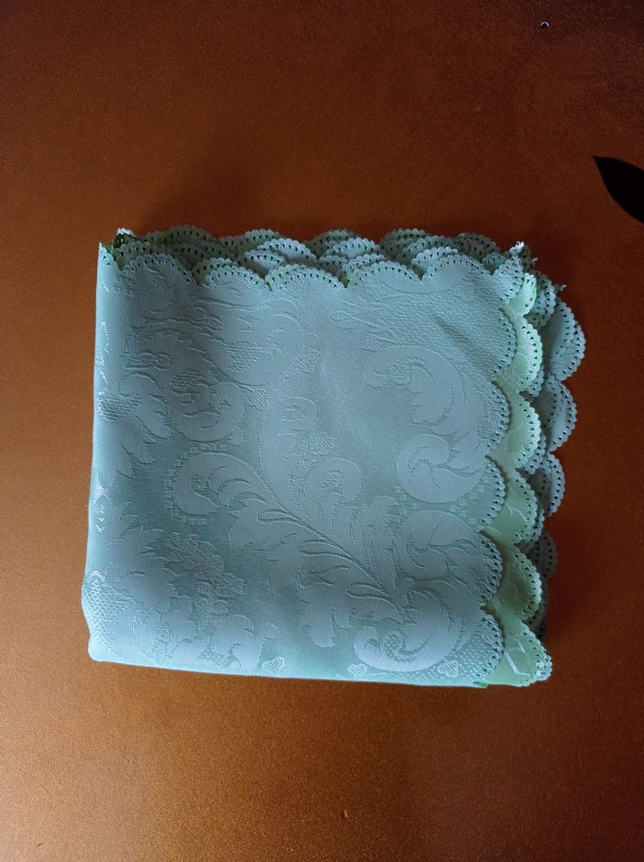 Takım altı adet dertsiz kumaş peçete, raf örtüsü - Görsel 3