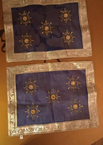 Hint Malı Altın İşlemeli Sehpa Örtüsü - Görsel 2