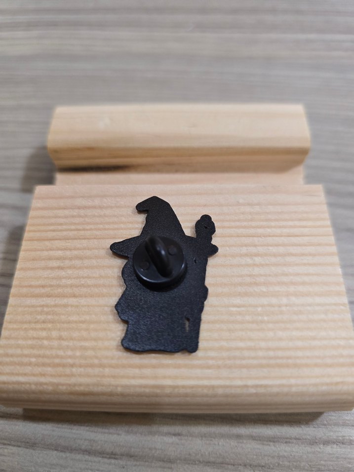 Yüzüklerin Efendisi Büyücü Gandalf Rozet Pin Broş - Görsel 2