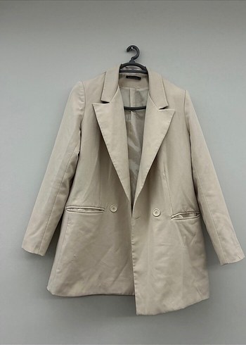 Bej Düğmeli Kadın Blazer Ceket