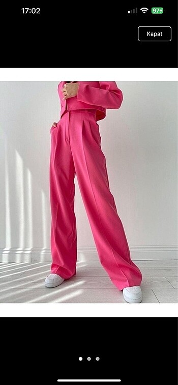 Pembe pantolon