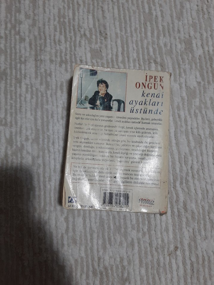 İpek Ongun - Kendi Ayakların Üstünde - Görsel 3