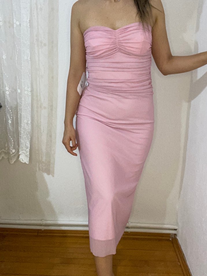 Pudra Pembe Drapeli Midi Straplez Elbise - Görsel 4