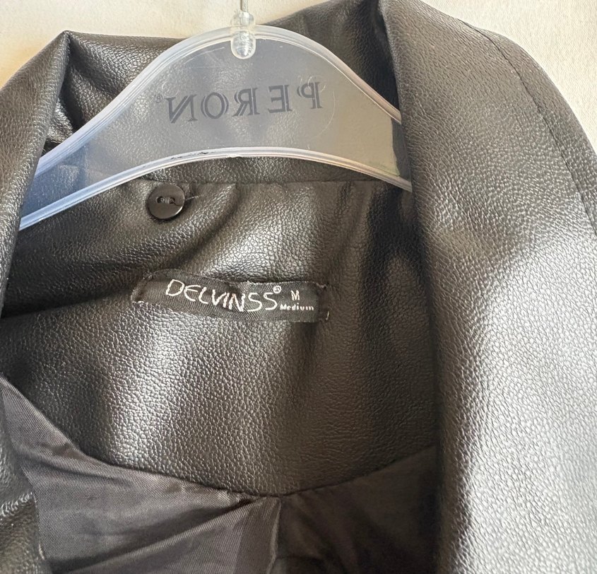 Düğmeli Siyah Kadın Deri Ceket - Görsel 3