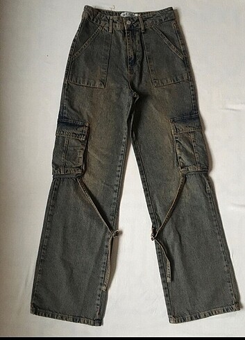 Kemer Detaylı Baggy Jeans 