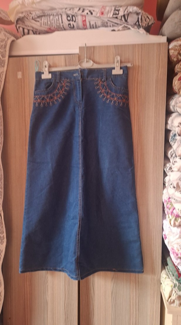 Nakışlı Kemerli Lacivert Midi Denim Etek - Görsel 3