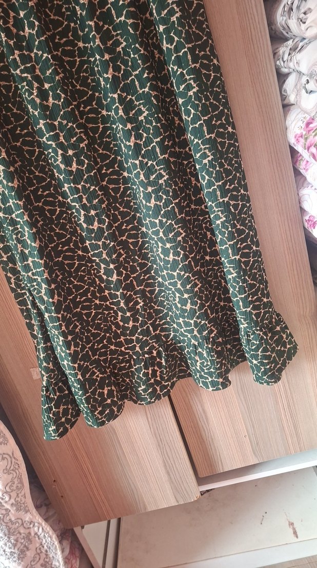 Yeşil Yılan Desenli Uzun Fırfırlı Etek - Görsel 3