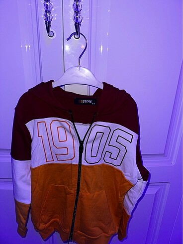 Kapşonlu - Görsel 2